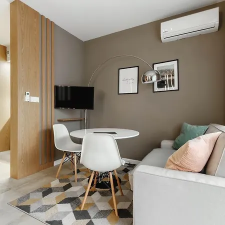 Na Woli, Nowe Osiedle Jana Kazimierza 32, Szybkie Wi-fi, Parking Apartmán